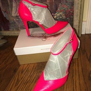 Jessica Simpson cirrrus pumps laser pink